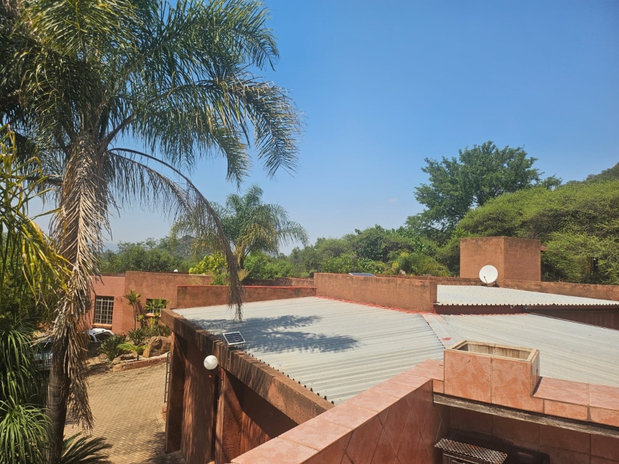 5 Bedroom Property for Sale in Roodekopjes Ah North West